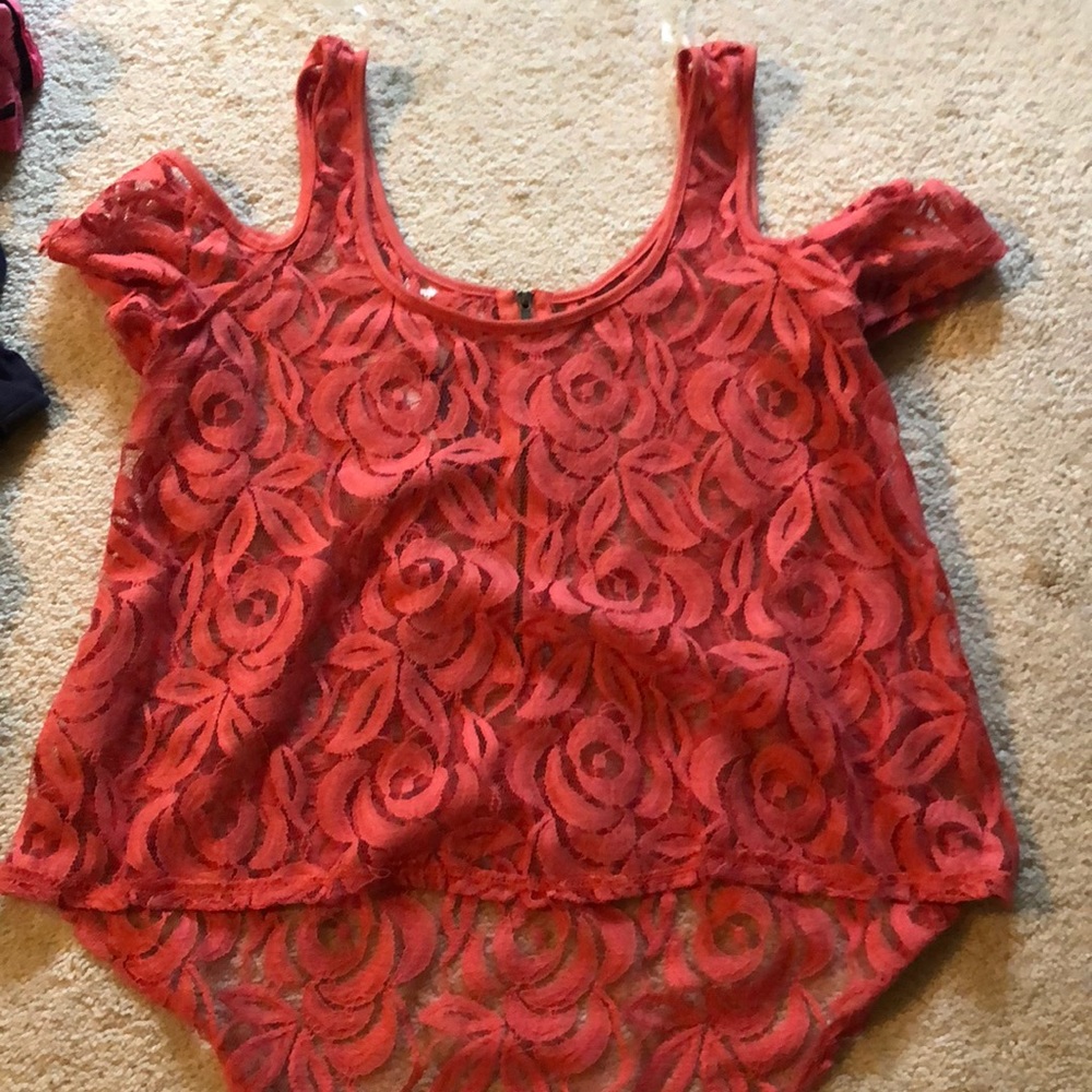 Reversible cold shoulder top